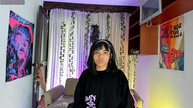 Snapshot of SarahLynn7 chatting on February 2, 10:19 pm SarahLynn7 online show from February 2, 10:19 pm