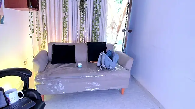 Snapshot of SarahLynn7 chatting on March 20, 6:02 pm SarahLynn7 online show from March 20, 6:02 pm