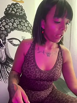 SarahLynn7 online show from May 20, 12:50 am