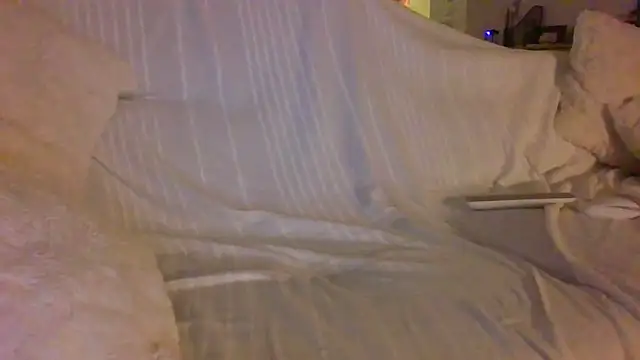 Valentinette online show from October 25, 7:30 pm