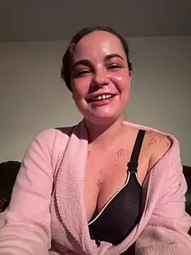 Biana Fernan online show from May 19, 9:10 pm