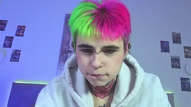 Alex Vallley online show from October 6, 8:28 pm