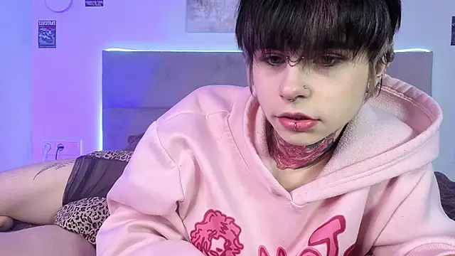 Alex Vallley online show from February 6, 11:08 pm