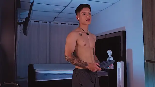 ErosKhaos online show from September 28, 5:57 am