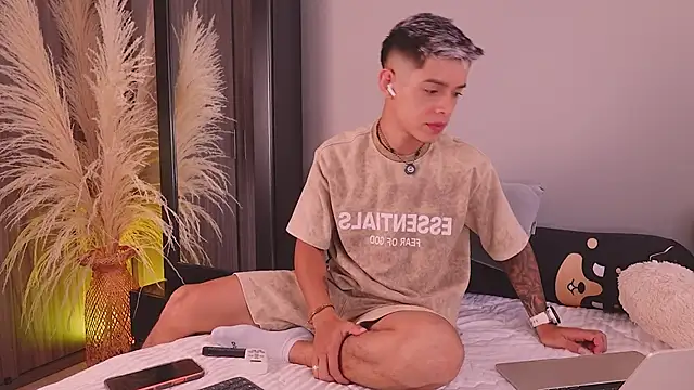 ErosKhaos online show from March 21, 10:24 pm