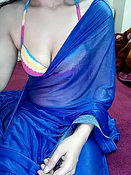 Cute-Zarina online show from February 2, 5:44 pm