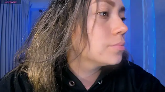 Snapshot of heidy_johns chatting on February 4, 3:23 am heidy johns online show from February 4, 3:23 am