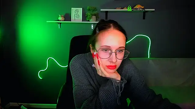 mona cloud online show from October 16, 7:59 pm