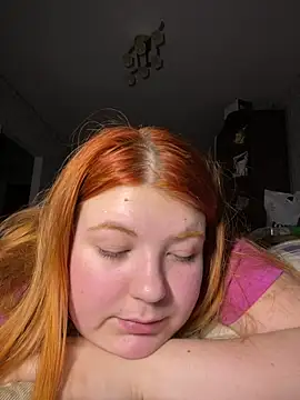 Snapshot of Dreamy_Desire chatting on March 21, 8:50 pm Dreamy Desire online show from March 21, 8:50 pm