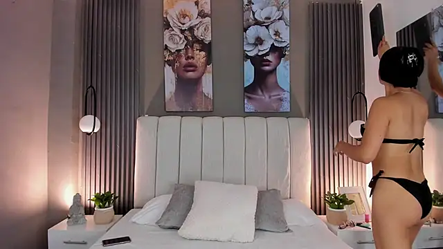 GiannaColling1 online show from November 10, 9:36 pm