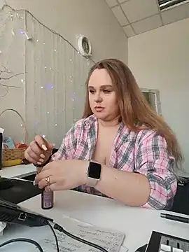Juicy PeachLux online show from May 15, 7:37 am