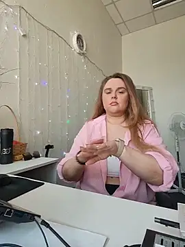 Juicy PeachLux online show from May 17, 7:39 am