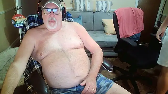 superbearboss online show from January 7, 4:53 pm