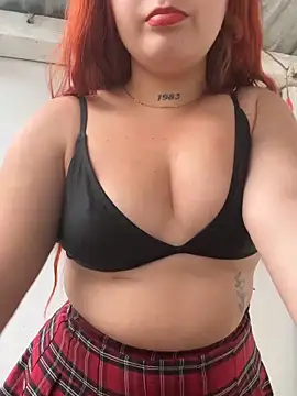 Snapshot of Karina_Leon chatting on January 31, 7:11 pm Karina Leon online show from January 31, 7:11 pm