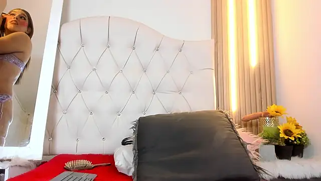 Alexa Bravva online show from October 2, 4:19 am