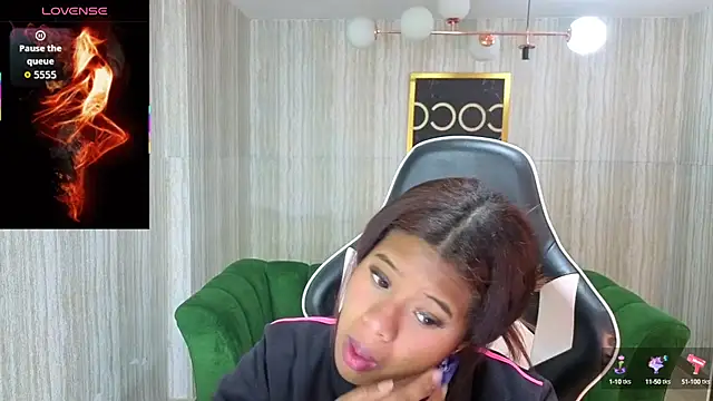 Snapshot of abby1_t_ chatting on October 17, 2:26 am abby1 t online show from October 17, 2:26 am