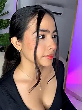  Emily Thompson  online show from October 16, 12:00 am