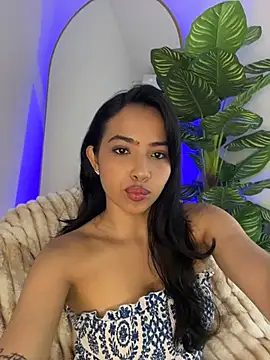  Emily Thompson  online show from March 26, 3:12 am