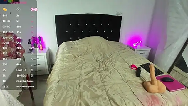 Snapshot of verodaza chatting on March 17, 12:26 am verodaza online show from March 17, 12:26 am