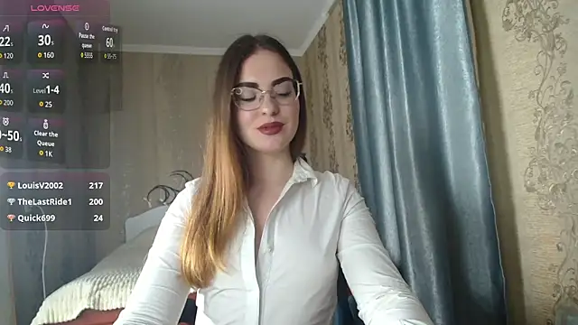 Snapshot of Leila_Kissyu chatting on April 3, 2:26 pm Leila Kissyu online show from April 3, 2:26 pm
