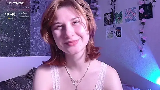 Cute Cate404 online show from December 5, 3:15 am