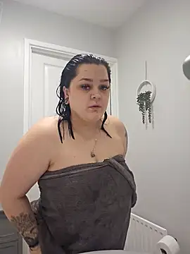 Saucy-Serenity online show from February 14, 1:41 pm