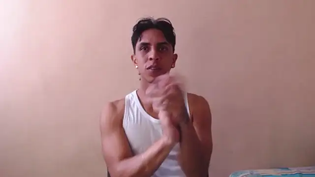 Monkey uchiha777 online show from October 7, 5:32 pm