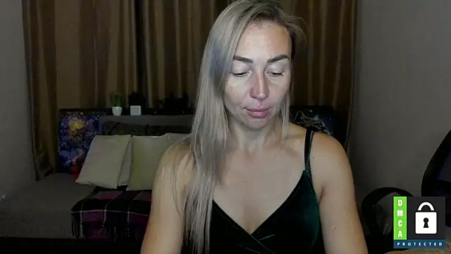 Kiss julli88I online show from September 24, 5:27 pm