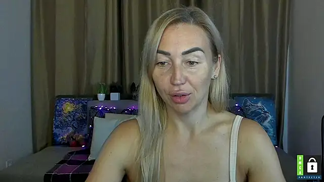 Kiss julli88I online show from October 8, 5:32 pm