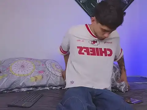 samevansx  online show from September 20, 5:14 pm