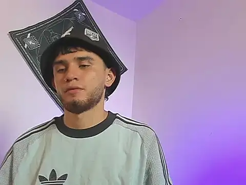 Snapshot of samevansx_ chatting on April 1, 6:16 pm samevansx online show from April 1, 6:16 pm