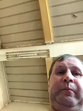 Snapshot of --Serhei-- chatting on March 6, 10:52 am --Serhei-- online show from March 6, 10:52 am