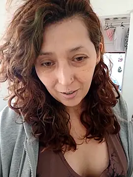 Snapshot of Luz_delunaa chatting on February 10, 5:28 pm Luz delunaa online show from February 10, 5:28 pm