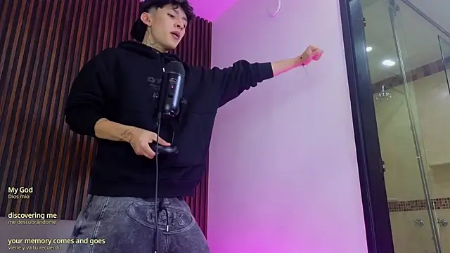 troy rouge online show from September 19, 7:25 pm