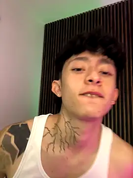 troy rouge online show from September 29, 7:30 pm