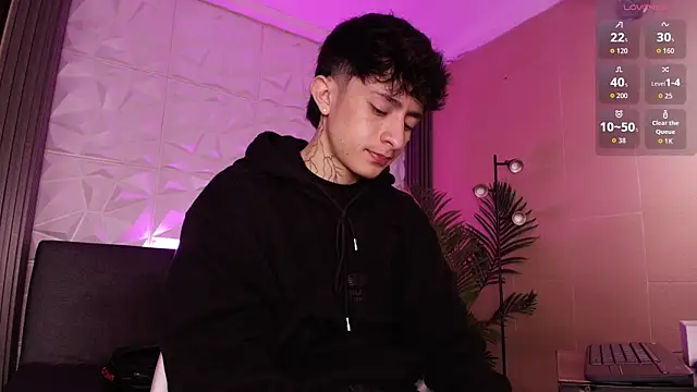 troy rouge online show from November 27, 4:31 pm