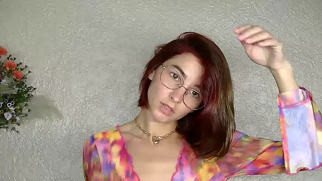 Snapshot of luna_Gharming chatting on October 1, 7:14 am luna Gharming online show from October 1, 7:14 am