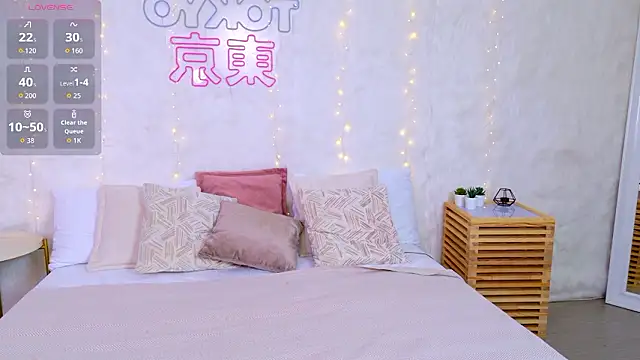 JaneRayan online show from March 15, 5:08 pm