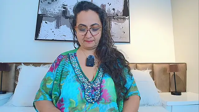 AlessandraLeroy online show from May 10, 12:10 pm