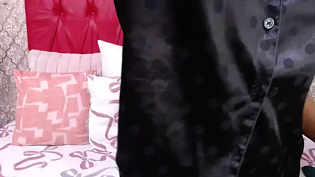 BondiBitch online show from September 24, 8:23 pm