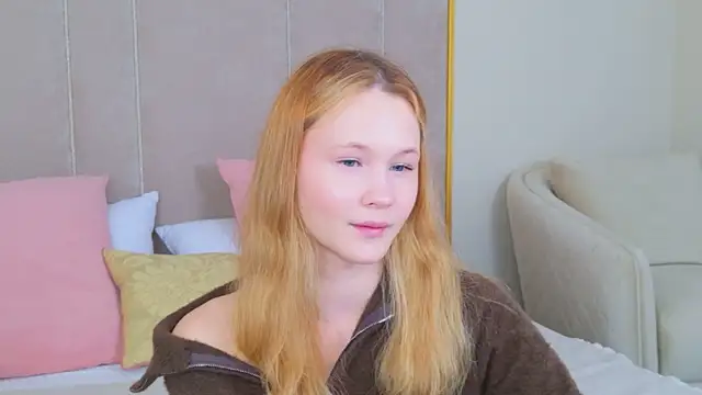 AmeliRoyse online show from May 15, 5:09 pm