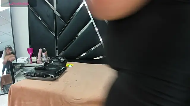 Oriana69  online show from September 8, 3:00 pm