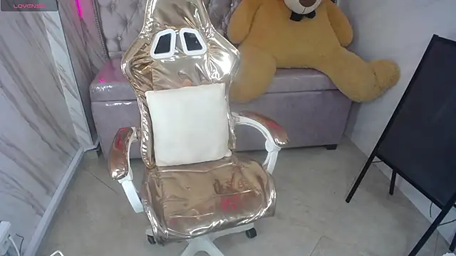  wendy b online show from March 22, 9:42 pm