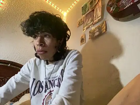 Snapshot of kirito_kun chatting on March 29, 1:49 am kirito kun online show from March 29, 1:49 am