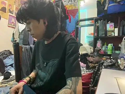 Snapshot of kirito_kun chatting on April 1, 5:08 am kirito kun online show from April 1, 5:08 am