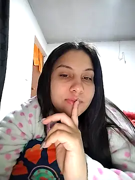 esmeralda jadees online show from March 22, 1:25 pm