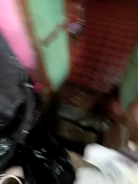 Snapshot of himvilohi08 chatting on September 20, 3:40 am himvilohi08 online show from September 20, 3:40 am