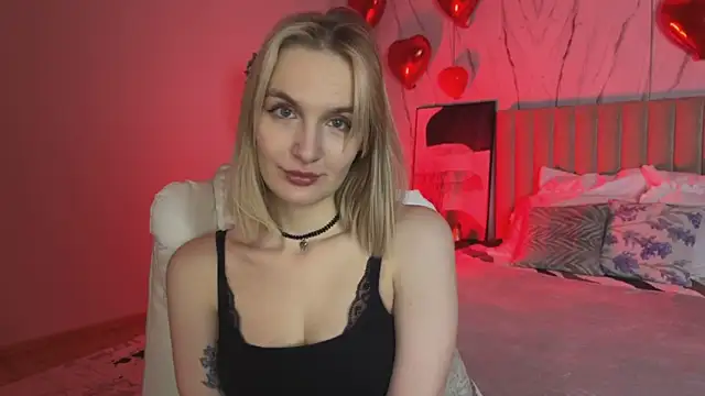 Snapshot of _Vikky_Moon_ chatting on March 14, 1:01 am Vikky Moon online show from March 14, 1:01 am