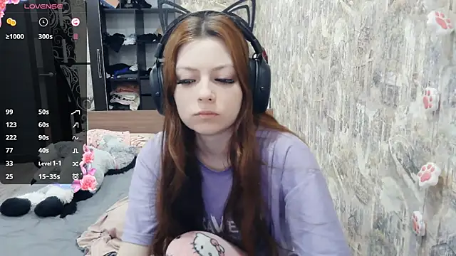 Snapshot of RendyDow chatting on February 13, 8:10 am RendyDow online show from February 13, 8:10 am