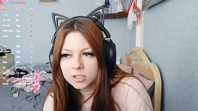 Snapshot of RendyDow chatting on March 25, 8:31 am RendyDow online show from March 25, 8:31 am